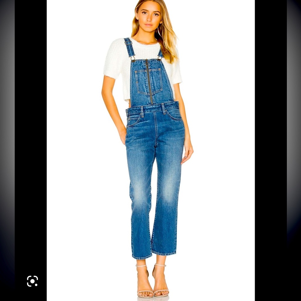 Levi orange tab overalls, like new only worn twice! Size 24